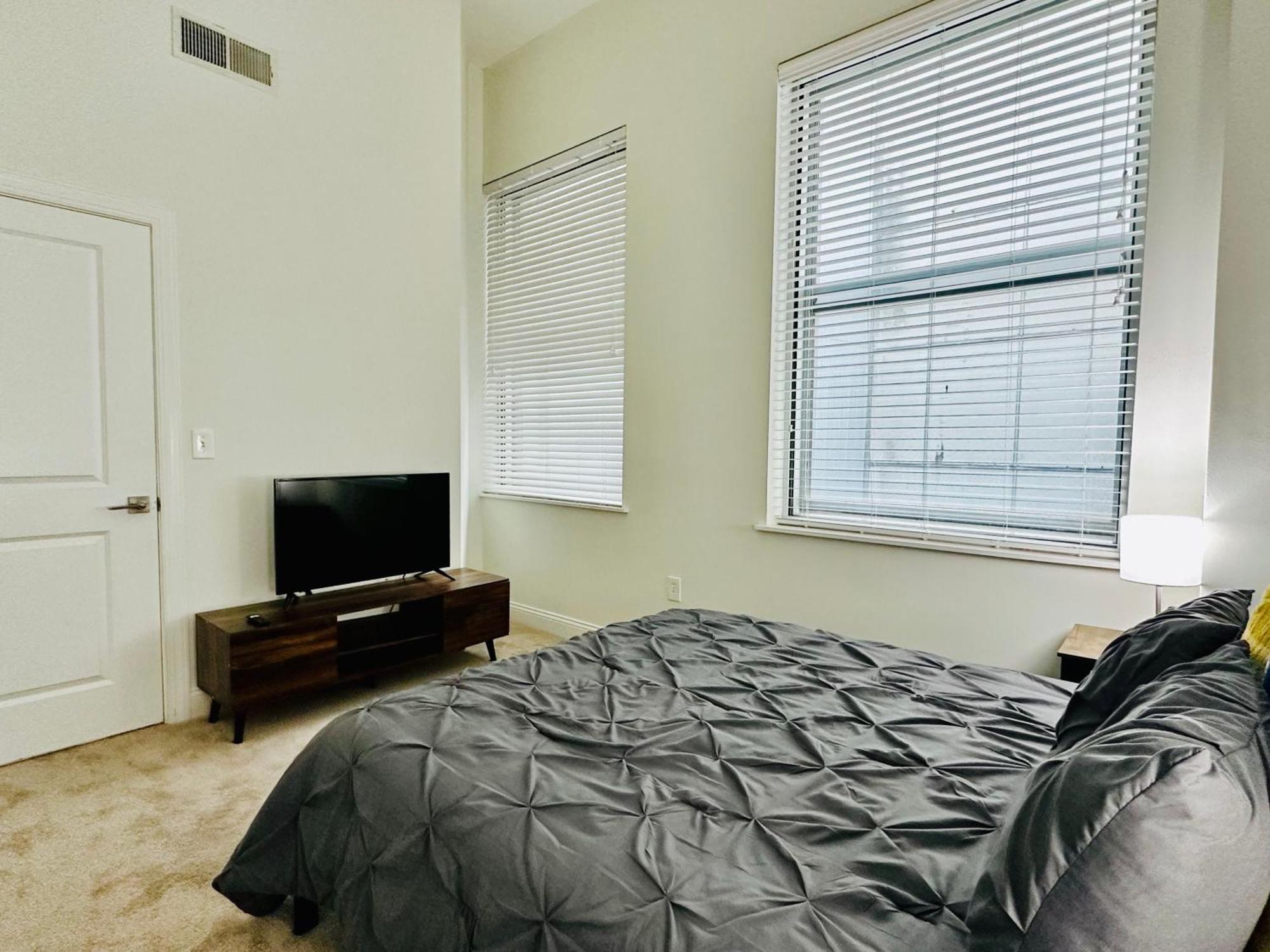Appartement Two Bedroom Game Day With 100 Projector Tv *